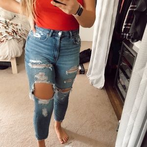 AMERICAN EAGLE CURVY MOM JEAN 🌵